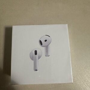 Apple AirPods Wireless Earbuds